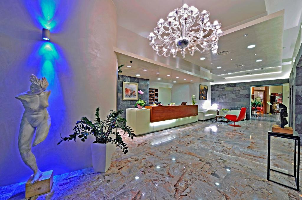 Majestic Beach Hotel & Wellness Bibione Exterior photo