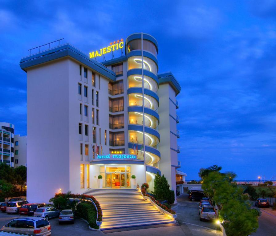 Majestic Beach Hotel & Wellness Bibione Exterior photo